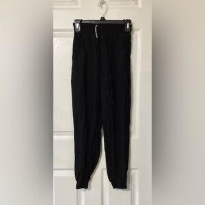 Love Tree Women’s S Black Linen Joggers